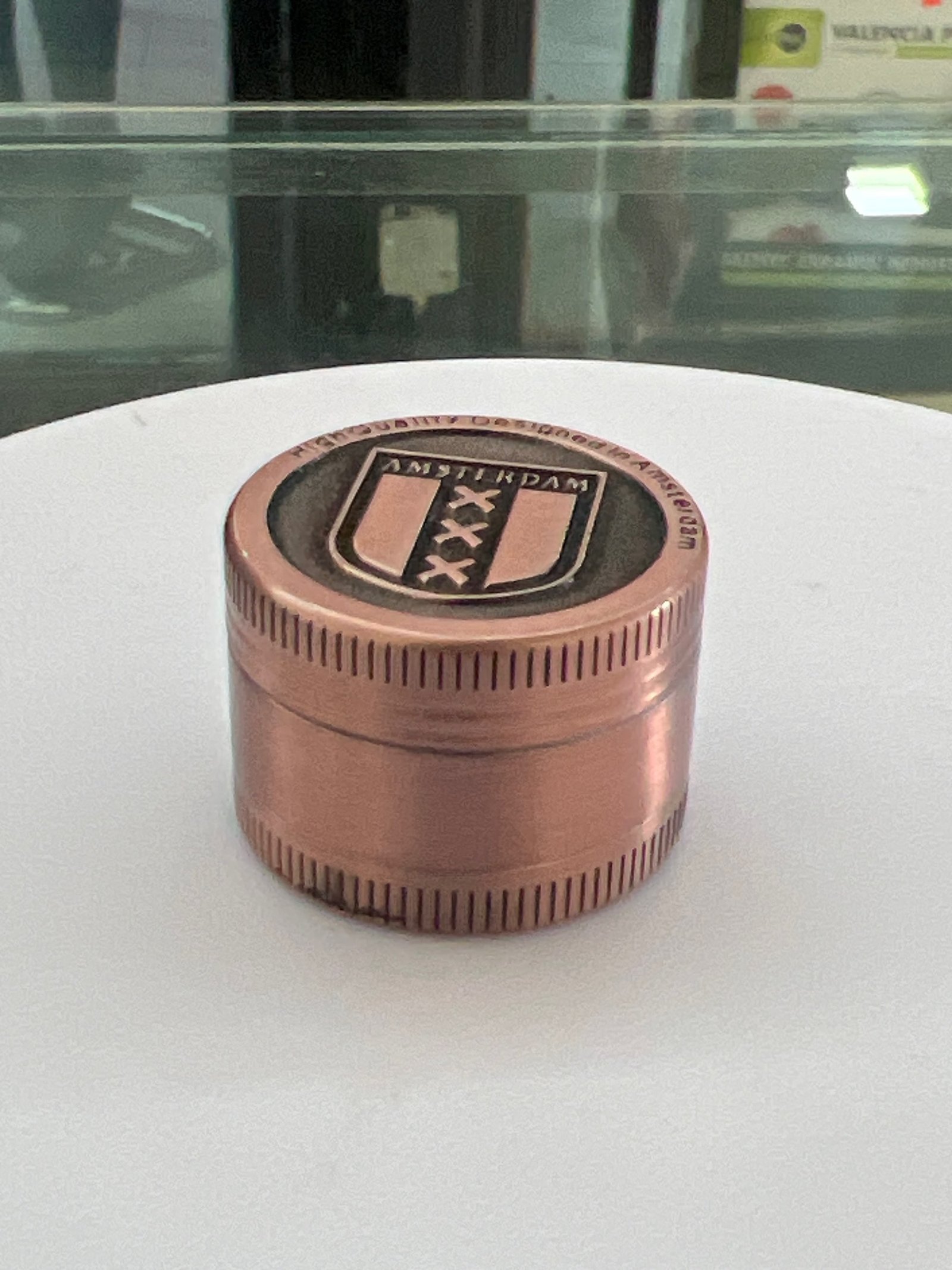 c03d80_03ea05004378487ebb32ce79e2ddb332-1.jpg Grinder molinillo de hierba de metal 120 - Imagen 1